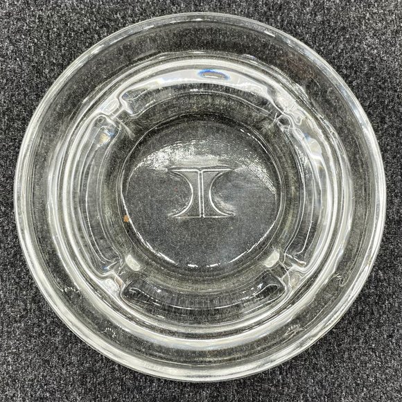 Vintage Hilton Hotels 4.75" Round Clear Glass 4 Slot Cigarette Cigar Ashtray - Picture 1 of 4